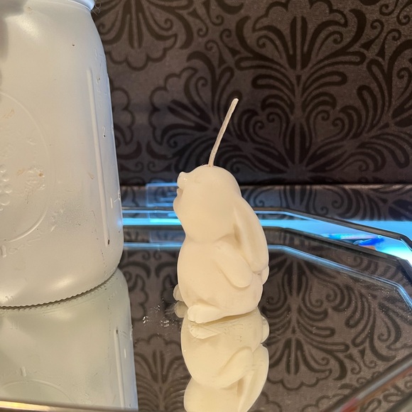 Bunny Candle - Picture 2 of 3